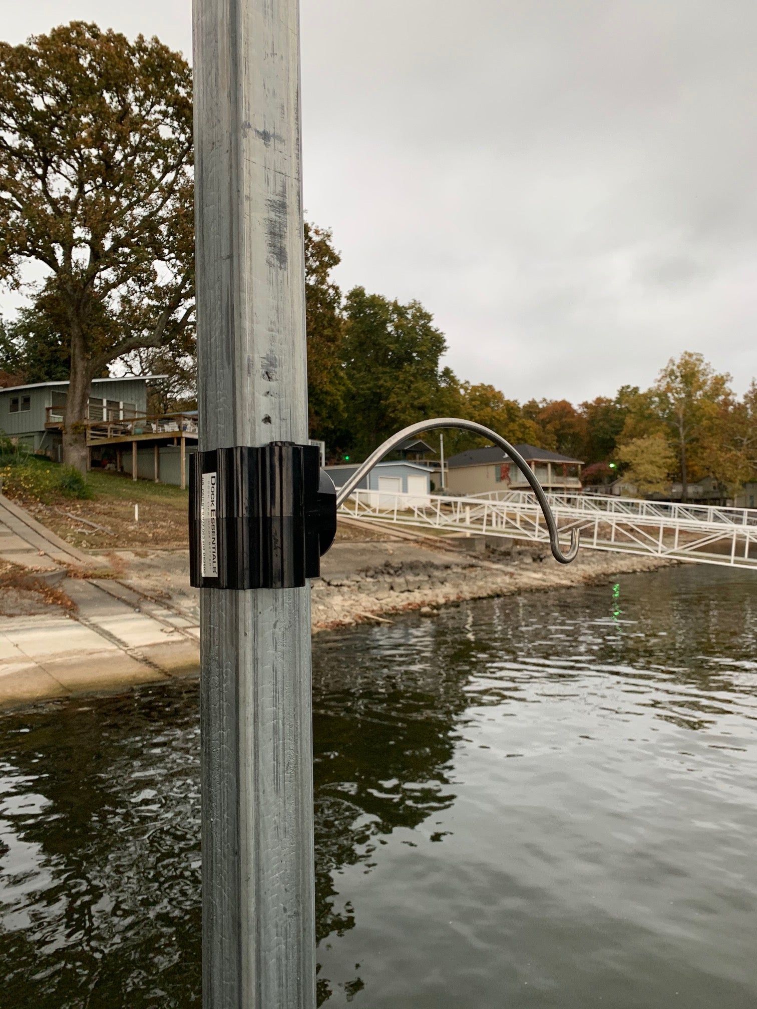 Shepherd's hook - Dock Essentials